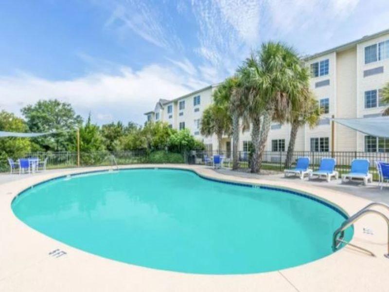 Microtel Inn & Suites By Wyndham Carolina Beach Exterior foto