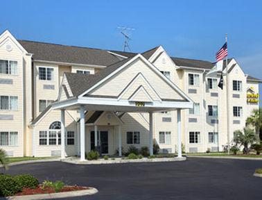 Microtel Inn & Suites By Wyndham Carolina Beach Exterior foto